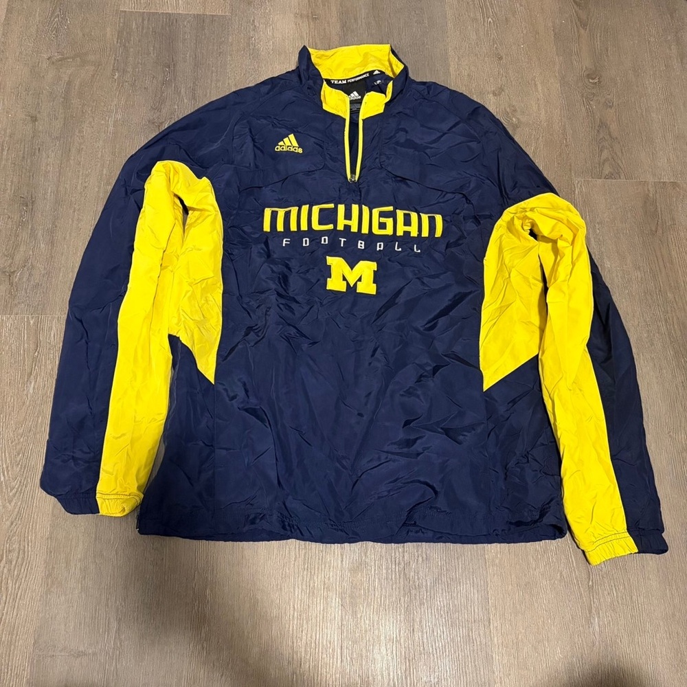 Adidas Men's Navy and Yellow Windbreaker